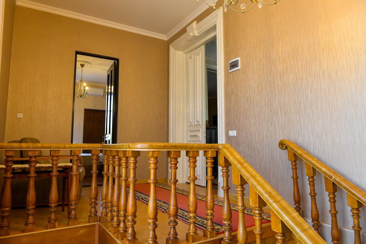 Проживание в семье Gold Guest House Кутаиси-10