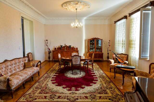 Проживание в семье Gold Guest House Кутаиси-4
