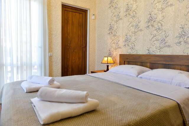 Проживание в семье Gold Guest House Кутаиси-23