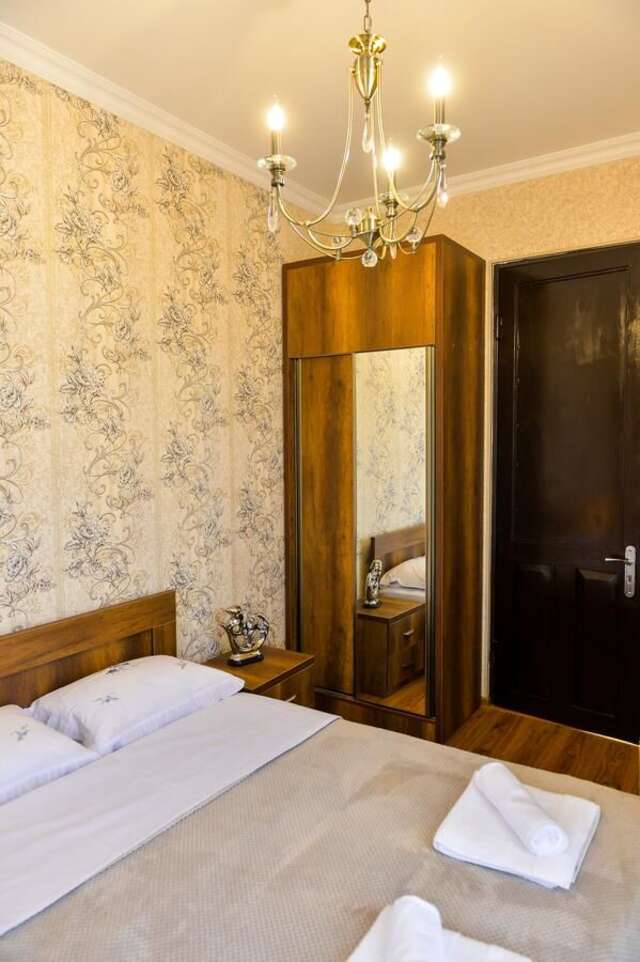 Проживание в семье Gold Guest House Кутаиси-25