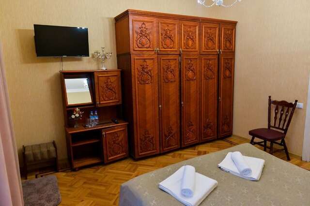 Проживание в семье Gold Guest House Кутаиси-36