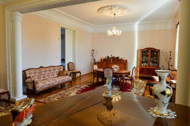 Проживание в семье Gold Guest House Кутаиси-7
