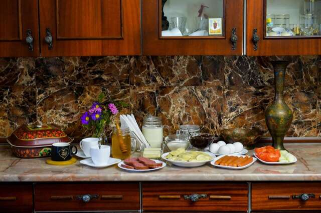 Проживание в семье Gold Guest House Кутаиси-11